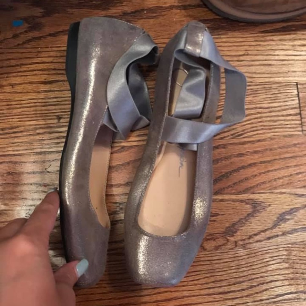 Jessica Simpson flats